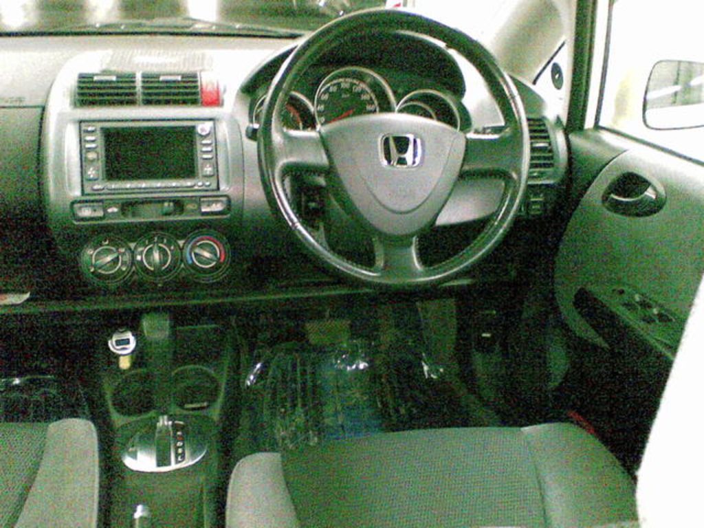 2003 Honda Fit