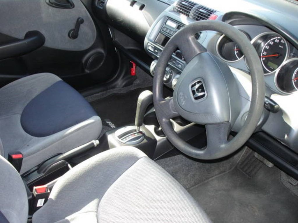 2003 Honda Fit