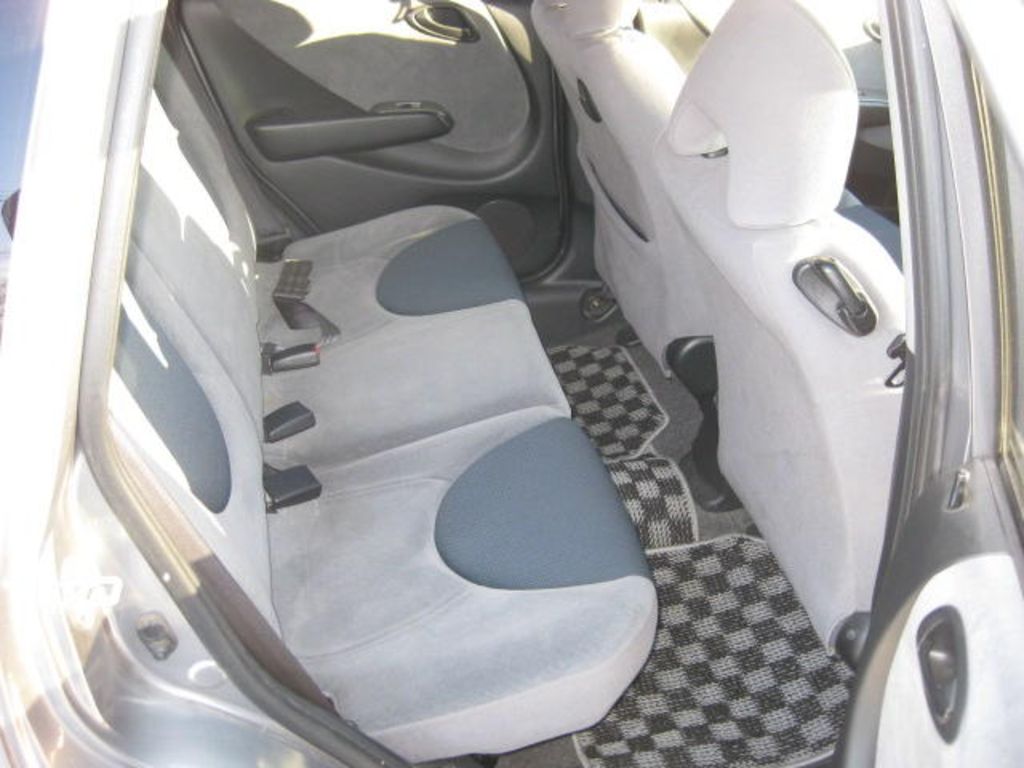 2003 Honda Fit