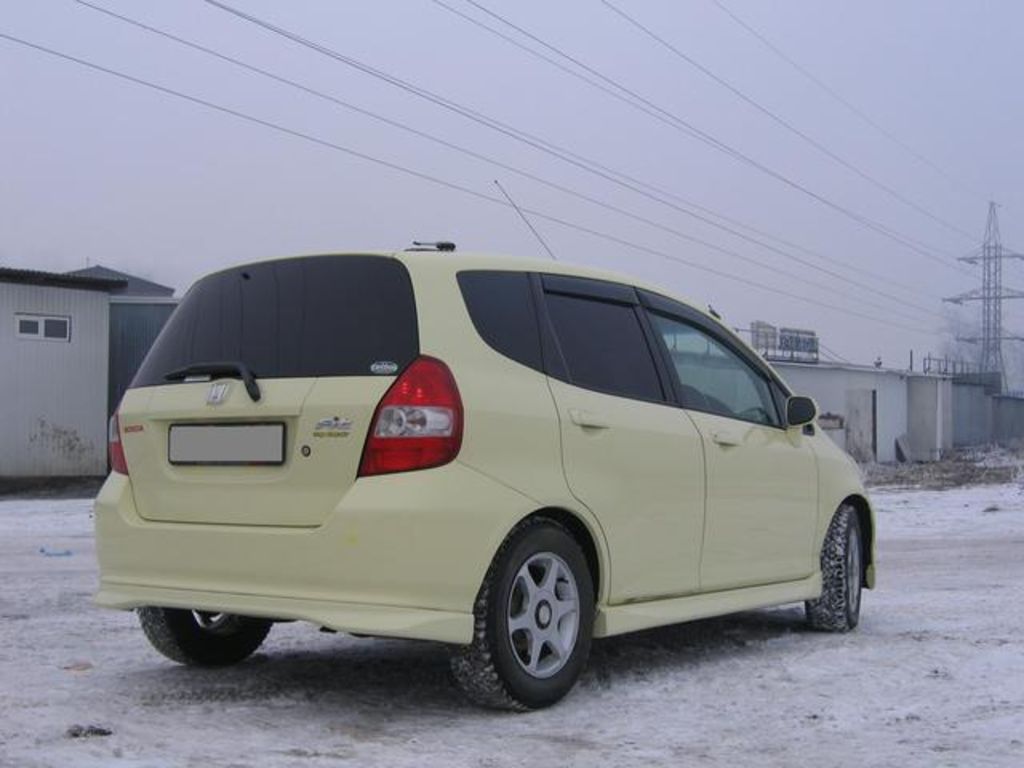 2003 Honda Fit