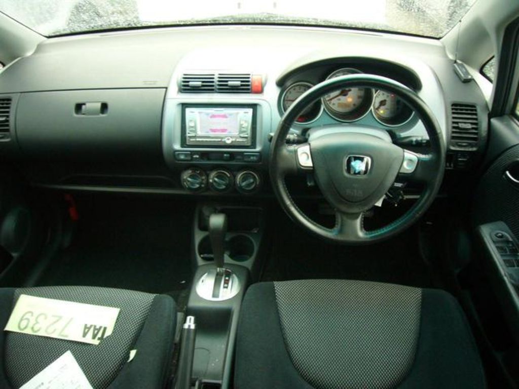 2003 Honda Fit