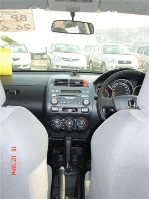 2003 Honda Fit