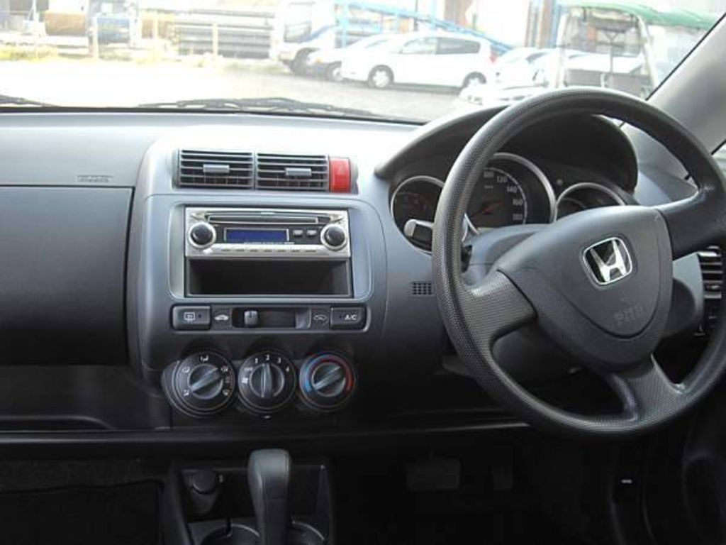 2003 Honda Fit