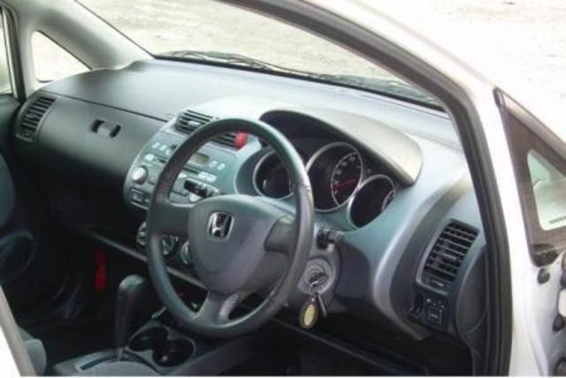 2003 Honda Fit