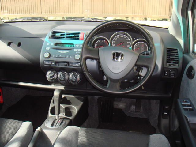 2003 Honda Fit