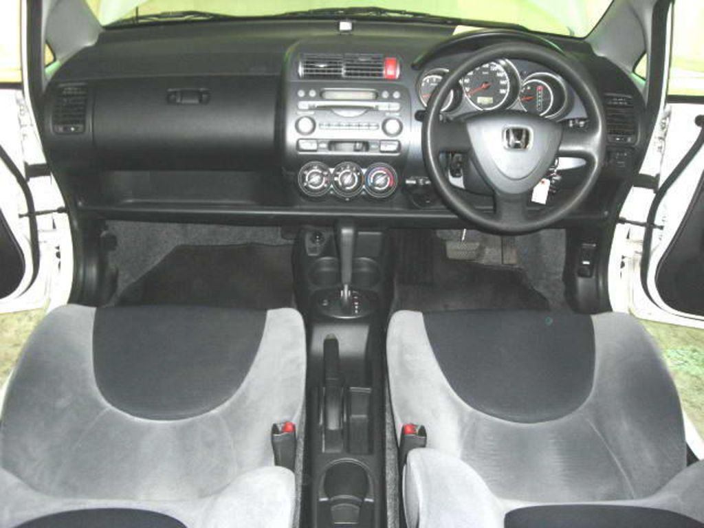 2003 Honda Fit