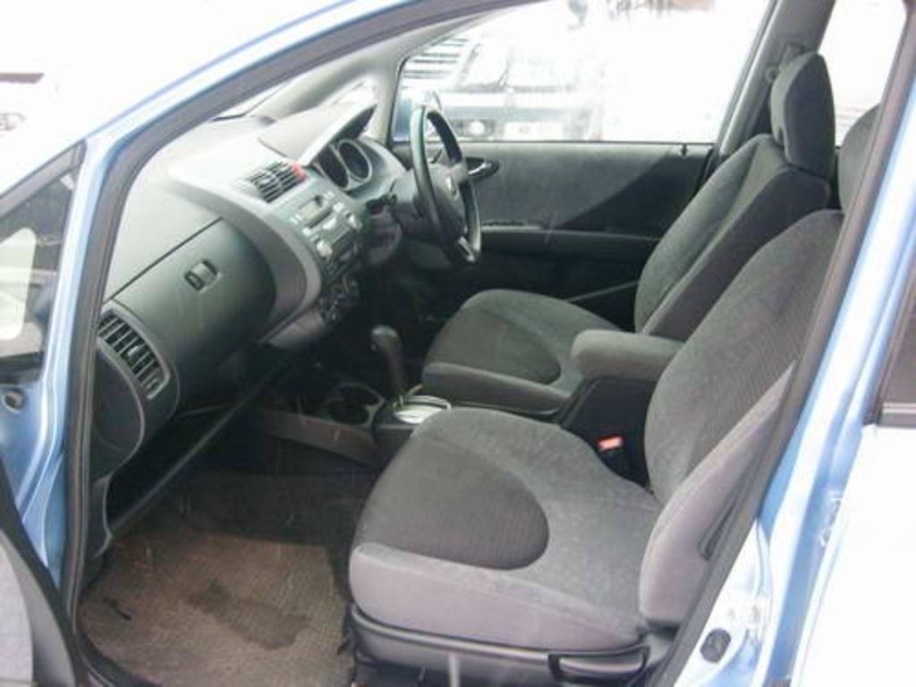 2003 Honda Fit