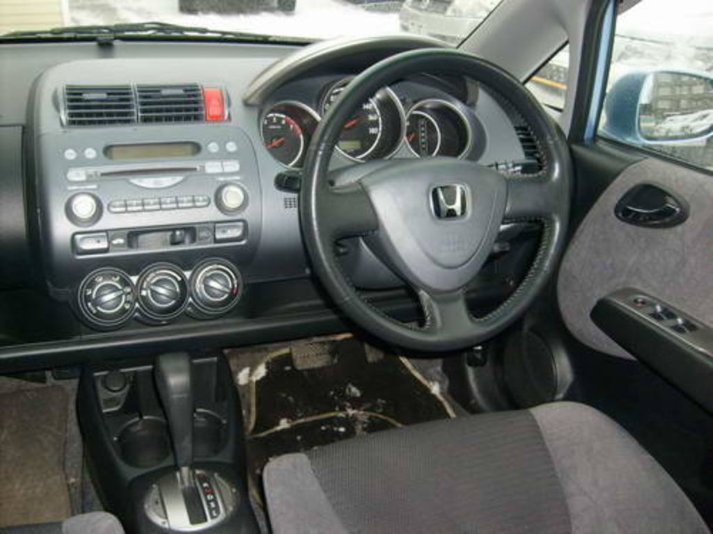 2003 Honda Fit