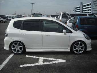 2003 Honda Fit