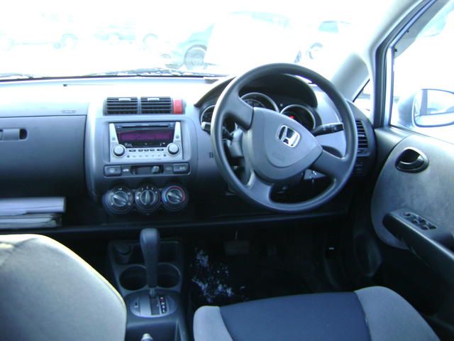 2003 Honda Fit