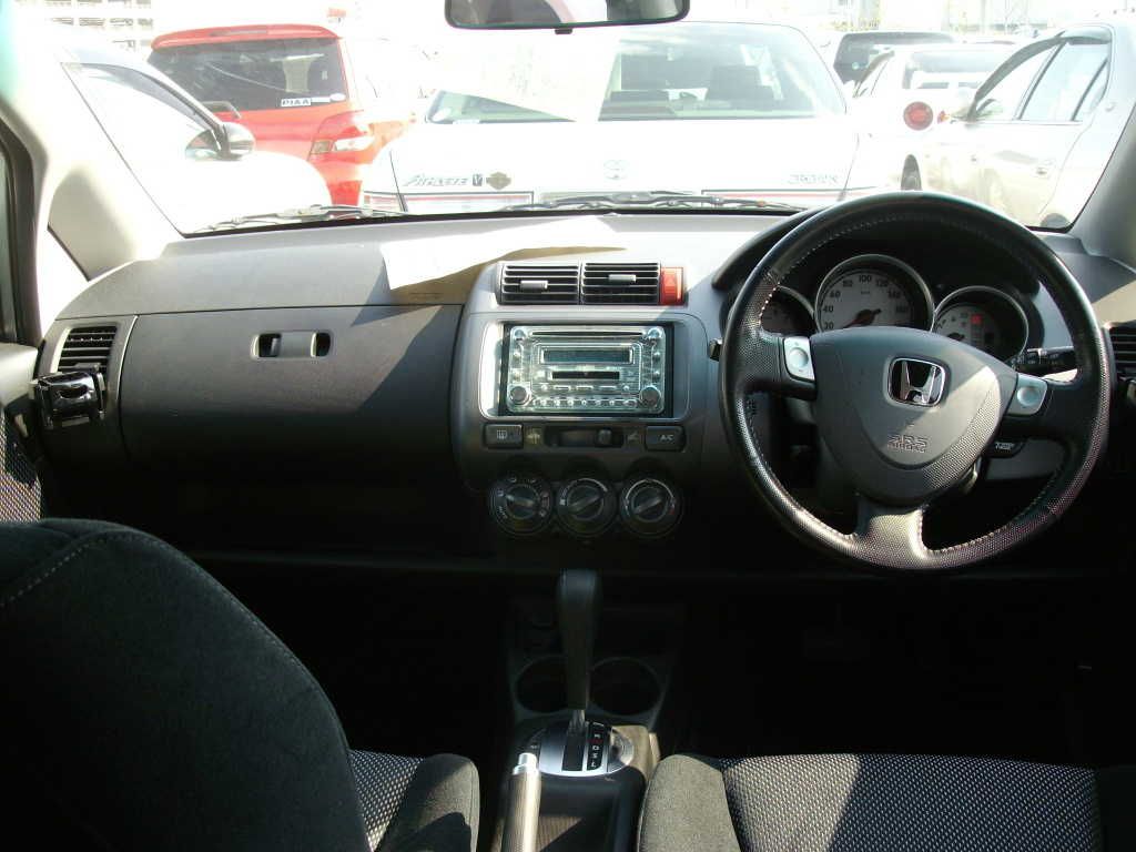 2003 Honda Fit