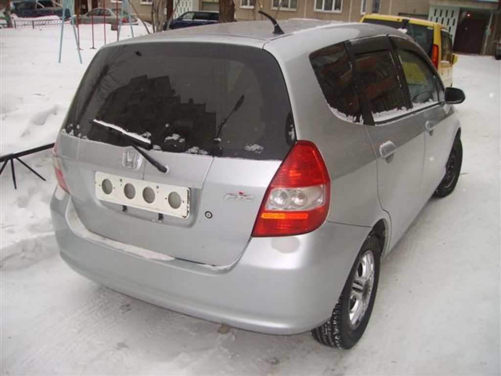 2003 Honda Fit