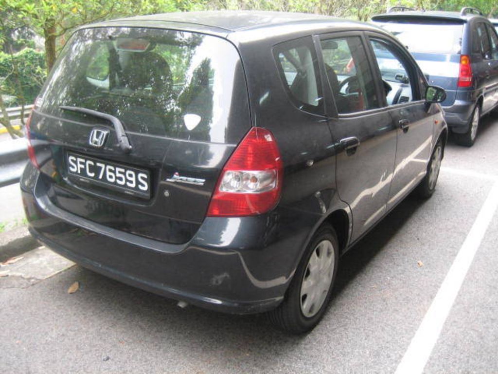 2003 Honda Fit