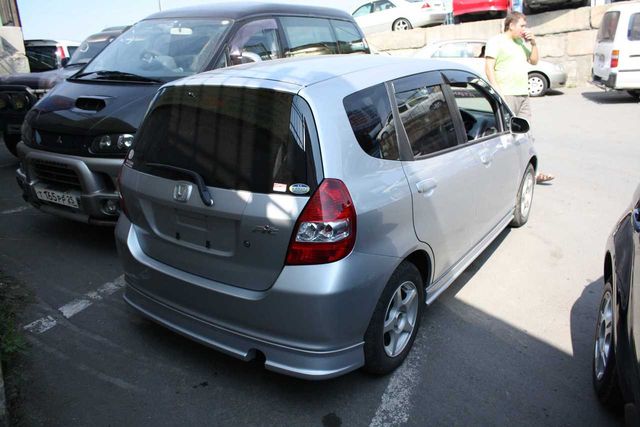 2003 Honda Fit