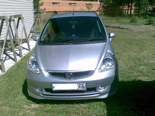 2003 Honda Fit