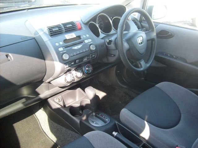 2003 Honda Fit