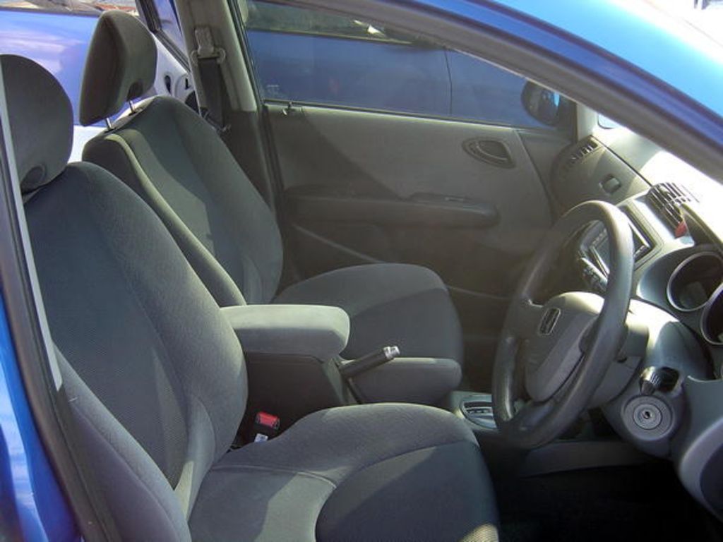 2003 Honda Fit