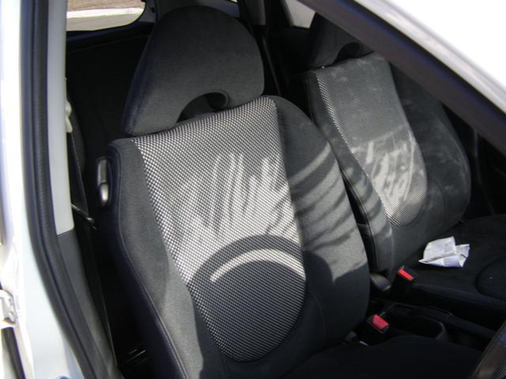 2003 Honda Fit