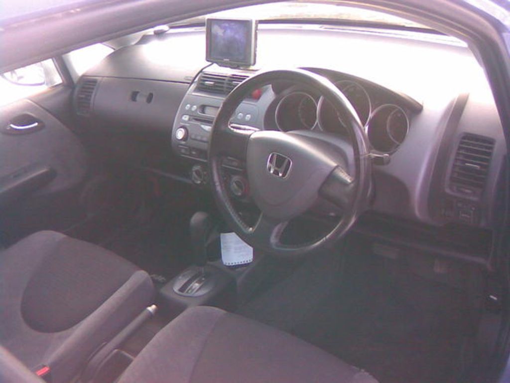 2003 Honda Fit