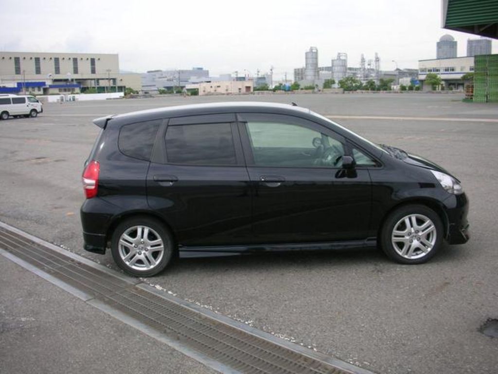 2003 Honda Fit