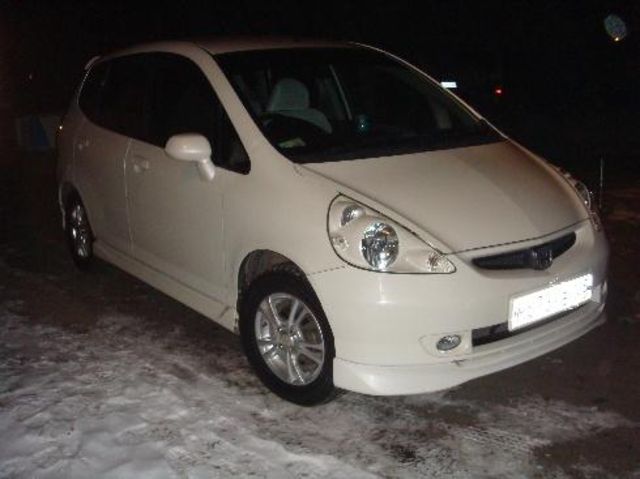 2003 Honda Fit