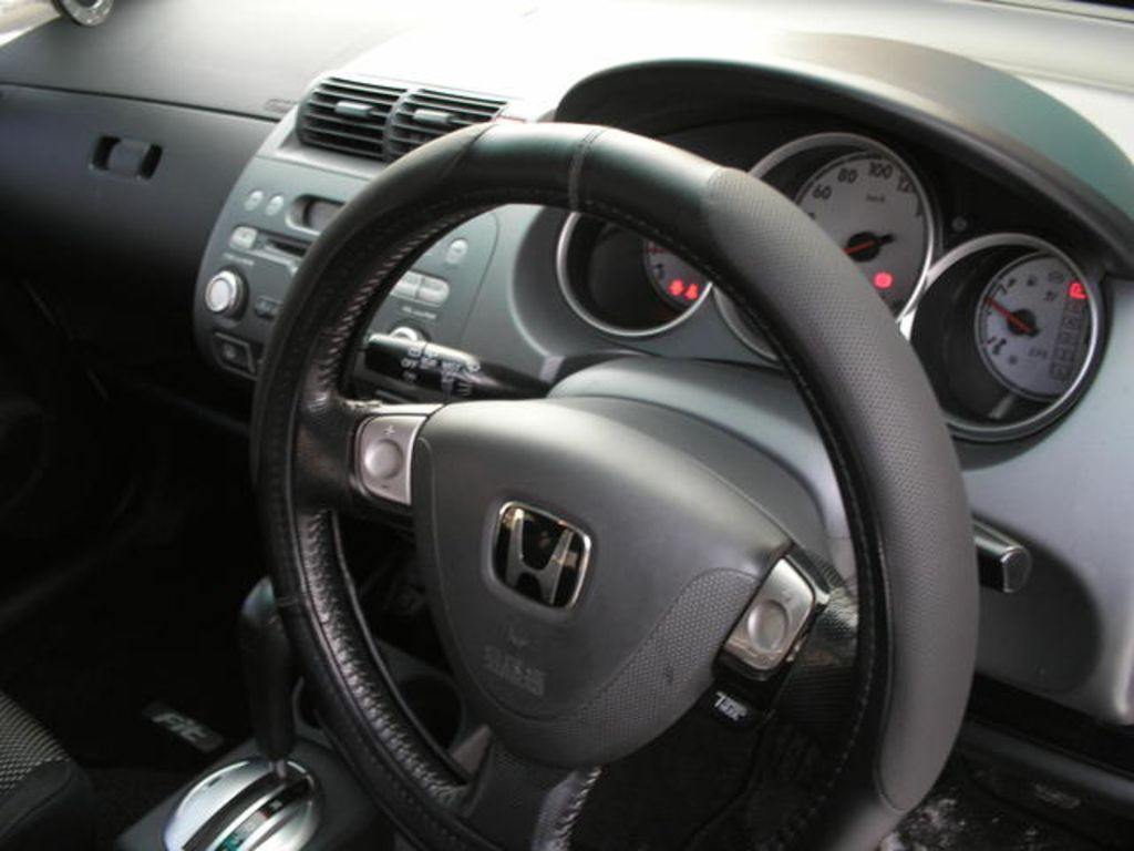 2003 Honda Fit
