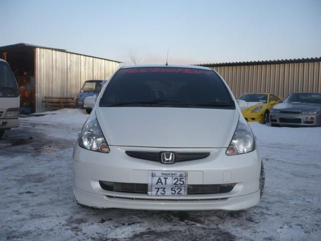 2003 Honda Fit