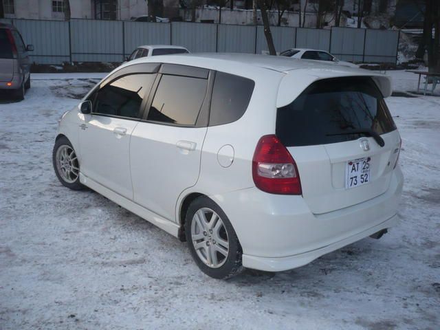 2003 Honda Fit