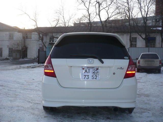 2003 Honda Fit