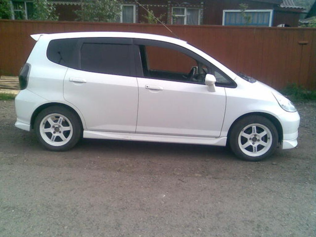 2003 Honda Fit