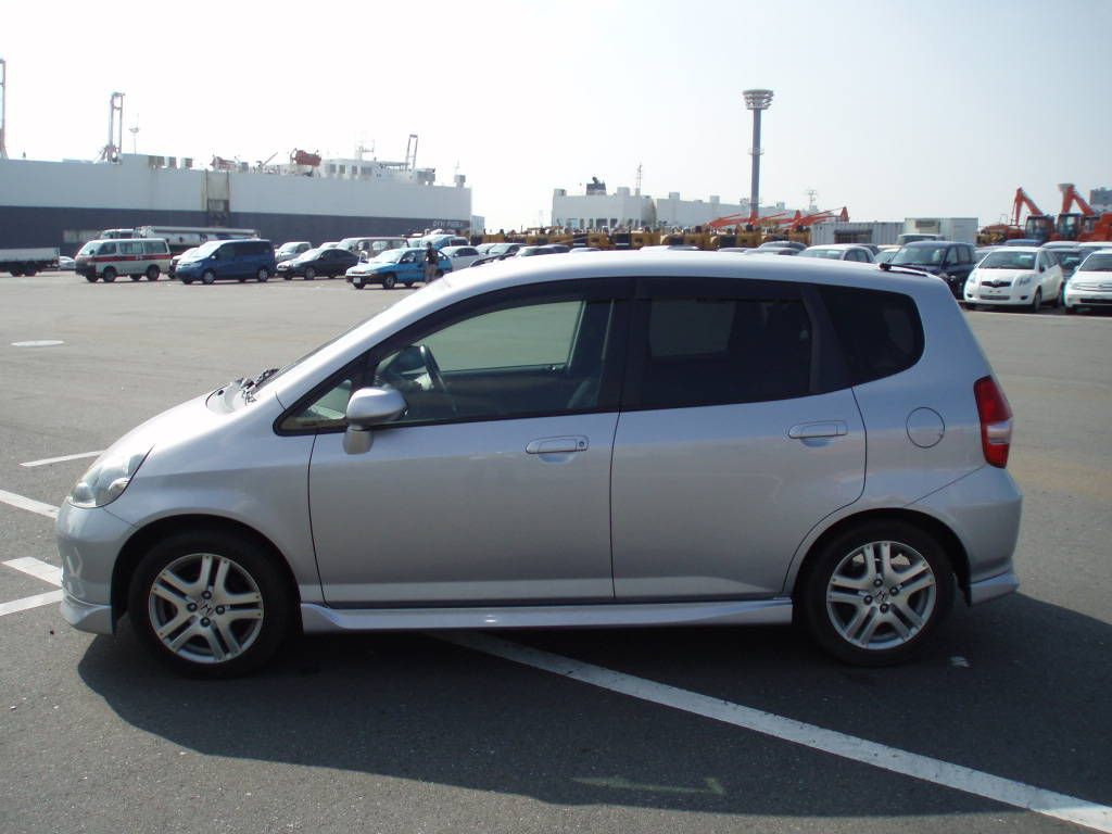 2003 Honda Fit