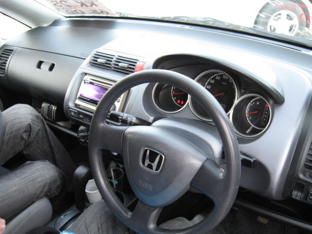 2003 Honda Fit