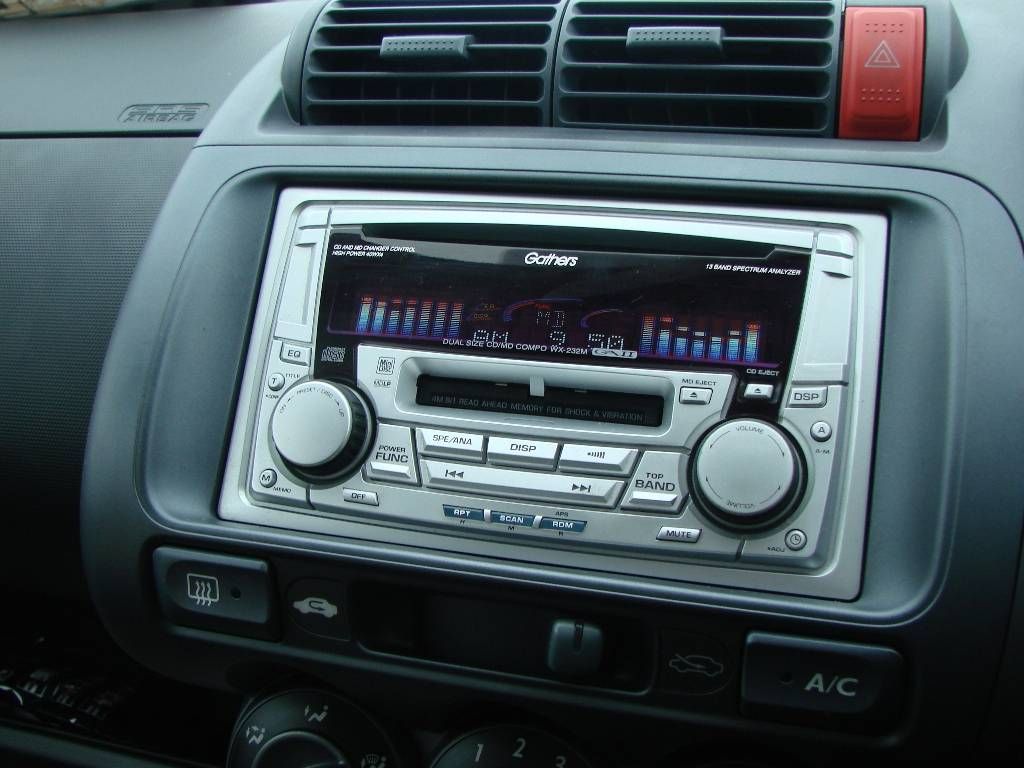 2003 Honda Fit