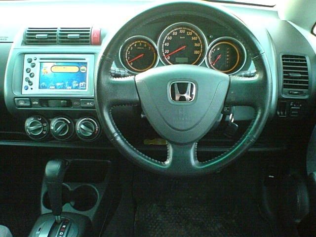 2003 Honda Fit