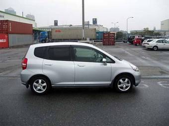 2003 Honda Fit Pictures