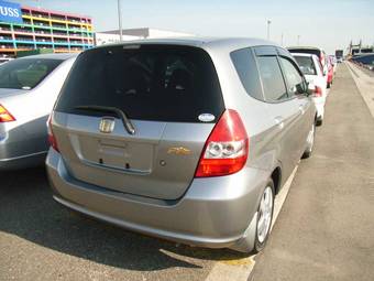 2003 Honda Fit Photos