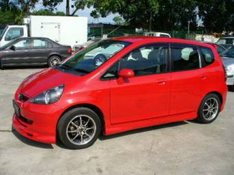 2003 Honda Fit Pictures