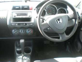 2003 Honda Fit Pictures