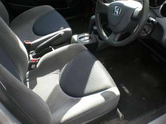 2003 Honda Fit Photos
