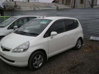 2003 Honda Fit Pictures