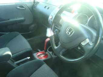 2003 Honda Fit Photos