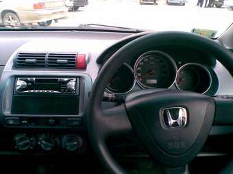 2003 Honda Fit Pictures