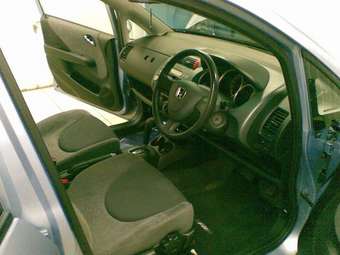 2003 Honda Fit Photos