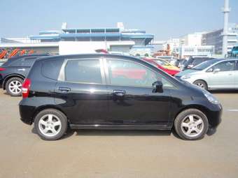 2003 Honda Fit Wallpapers