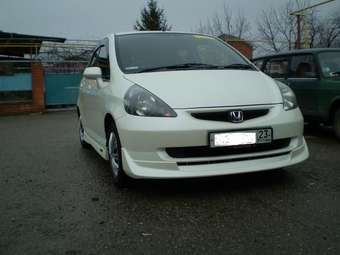 2003 Honda Fit Pics