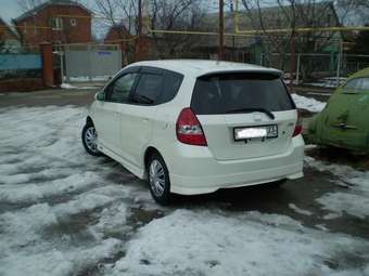 2003 Honda Fit Photos