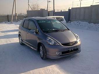 2003 Honda Fit Pictures