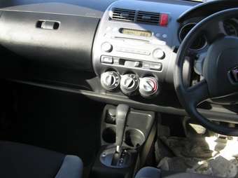 2003 Honda Fit Wallpapers