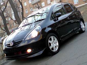 2003 Honda Fit Photos