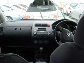 2003 Honda Fit Pictures